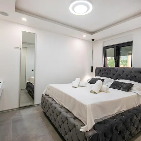 Luxury Sol Appartement Makarska